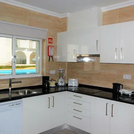 Margemsul - Pool - - Free Wifi - Air Con Apartment *