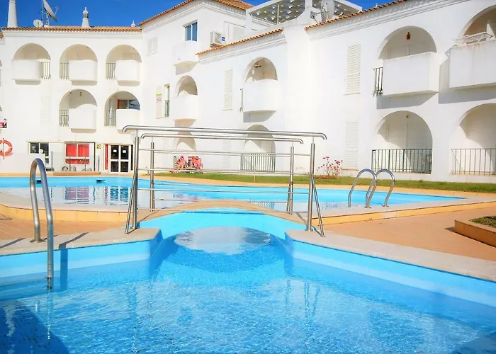 Margemsul - Pool - - Free Wifi - Air Con * アルブフェイラ